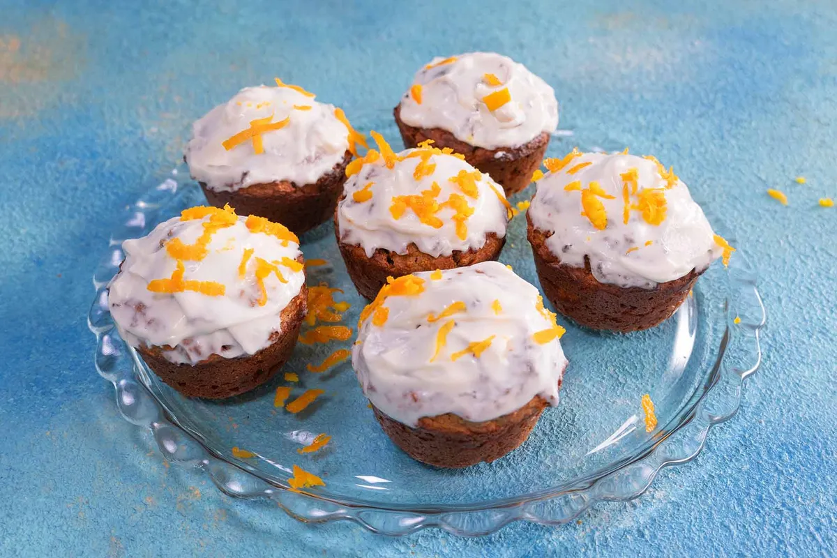 Şekersiz, un yok! Sağlıklı muffin tadında kek 🍊🥕